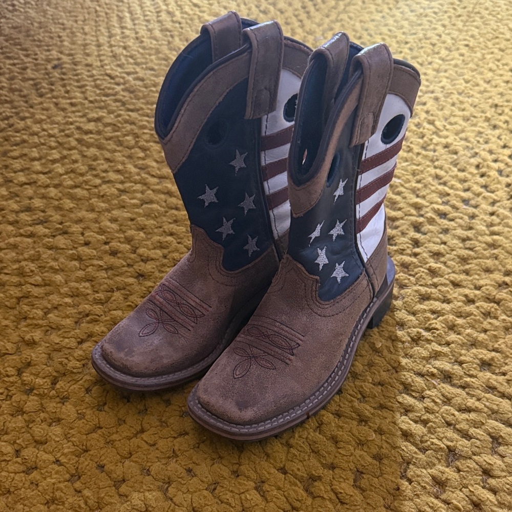Kids Brown and Black Star Boots